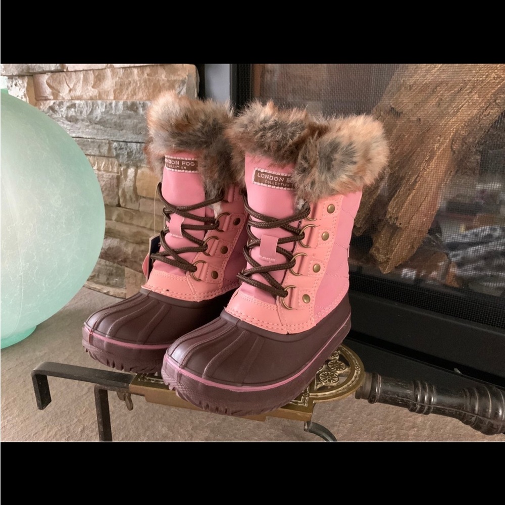LONDON FOG KIDS BOOTS NEW SZ. 11